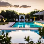 Nestor Luxury * Romanos (Messenia)