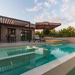 Nestor Luxury וילה Romanos (Messenia)