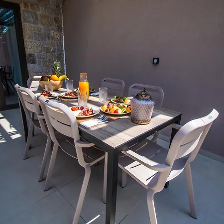 Nestor Luxury * Romanos (Messenia)