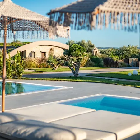 Nestor Luxury * Romanos (Messenia)