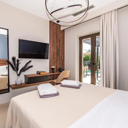 فيلة Nestor Luxury Romanos (Messenia)