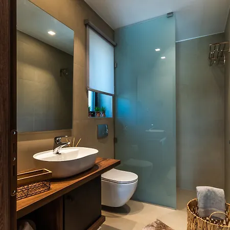 Nestor Luxury فيلة