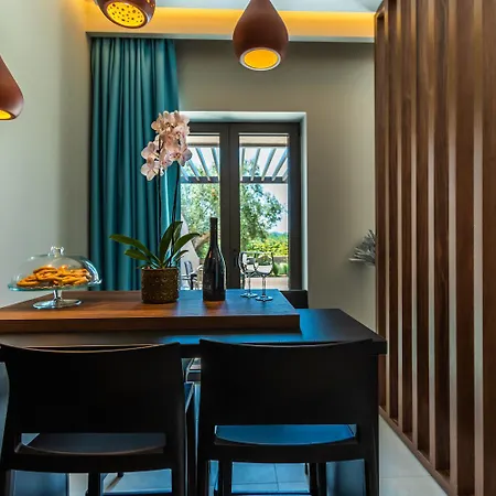 Nestor Luxury Villa *