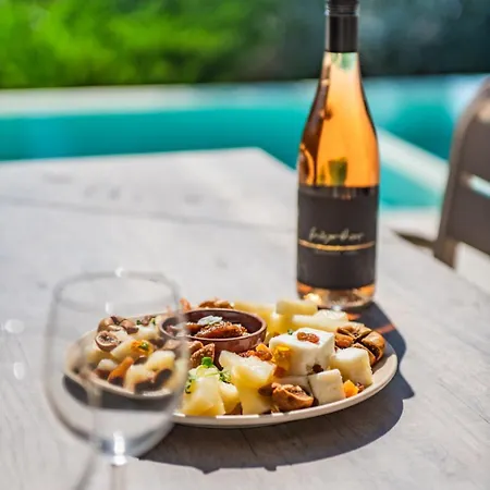 Nestor Luxury * Romanos (Messenia)