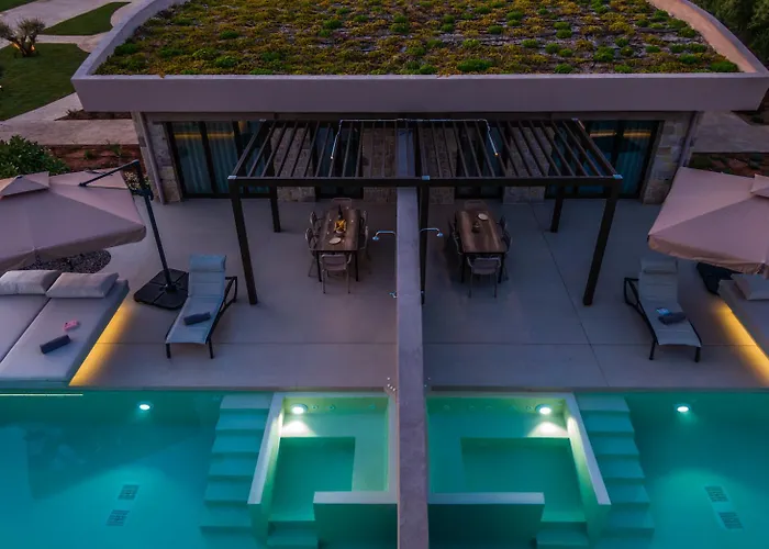 Nestor Luxury * Romanos (Messenia)